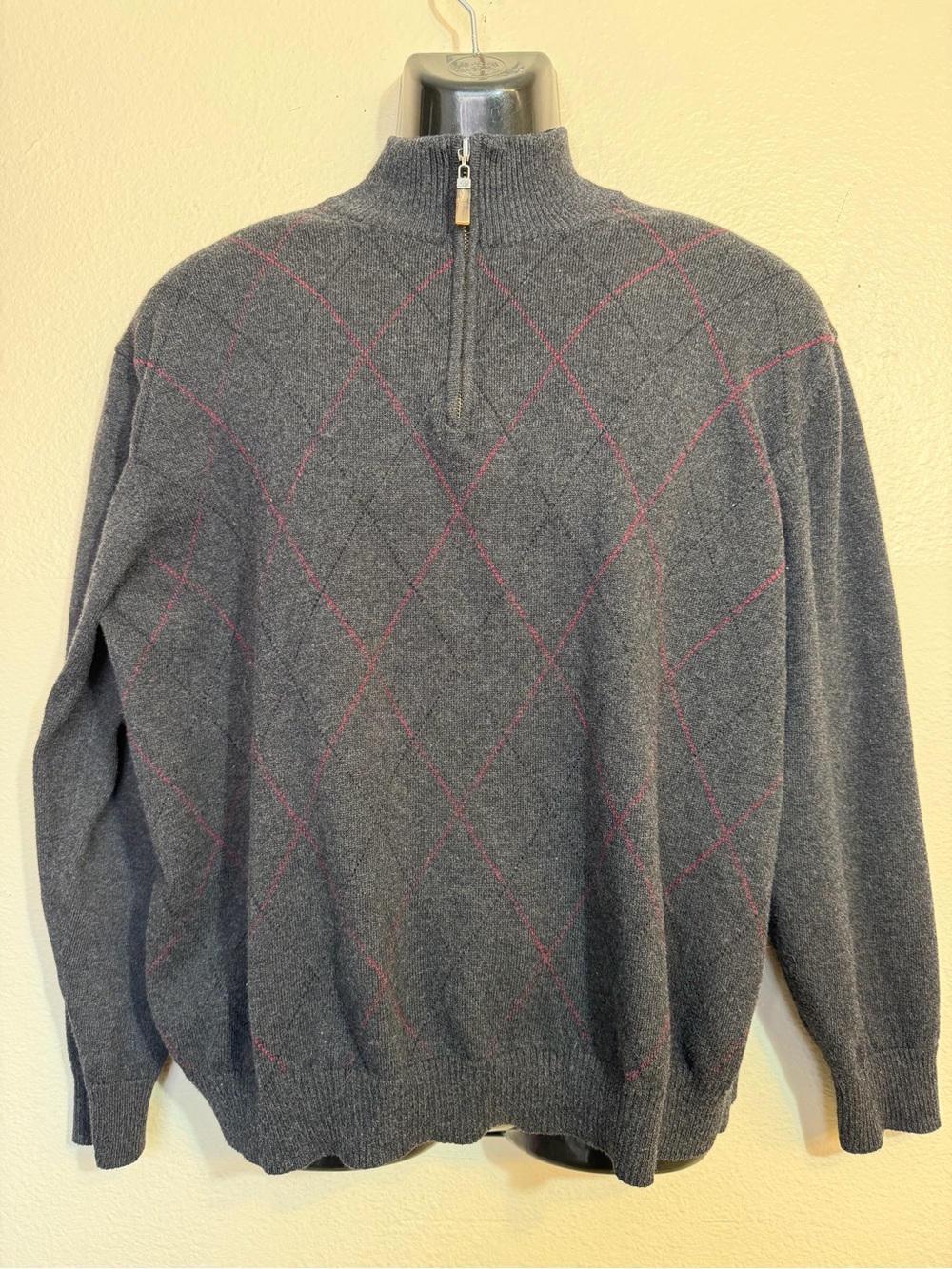 Tasso Elba Men's Charcoal Quarter-Zip Argyle Sweater - Gray with Pink Accent